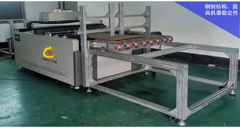 紙箱流水線無版印刷機采用全鋼制結構，提高機器穩定性。